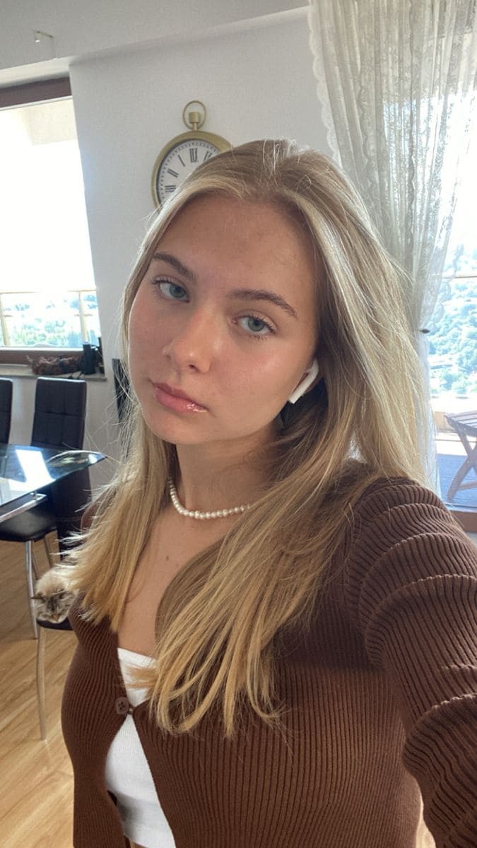 <strong>Mia H.</strong>